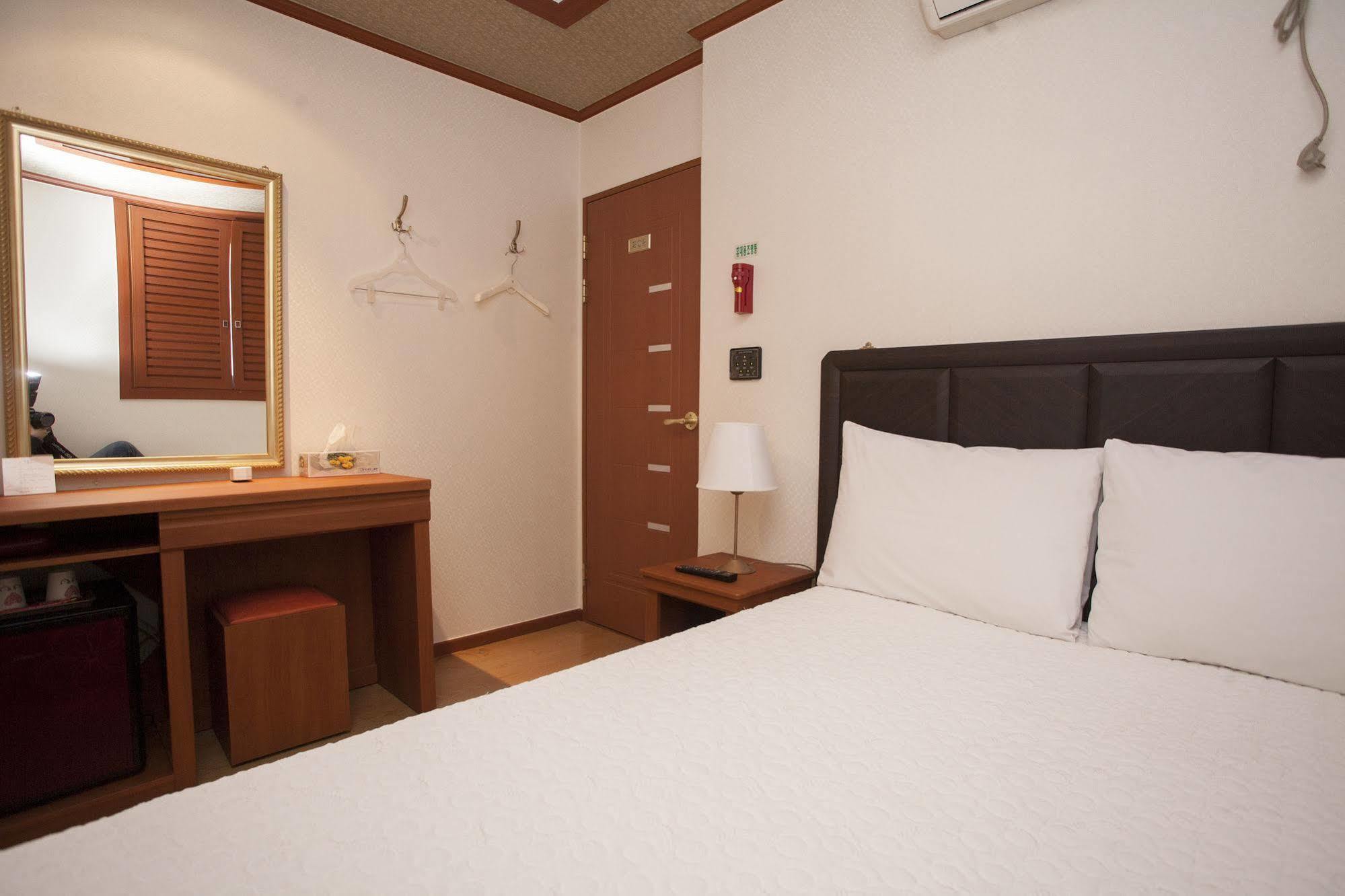 Hotel Zero Seul Dış mekan fotoğraf